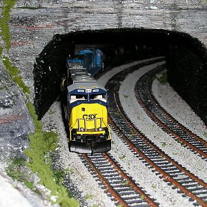 CSX 700 exits the Tunnel