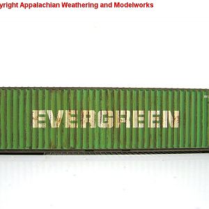 Weathered Athearn RTR 40\' Hi-Cube Evergreen Container