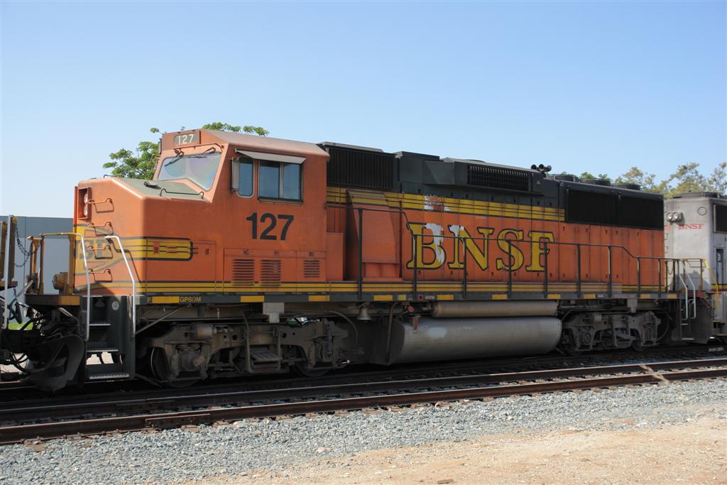 BNSF GP60M 127