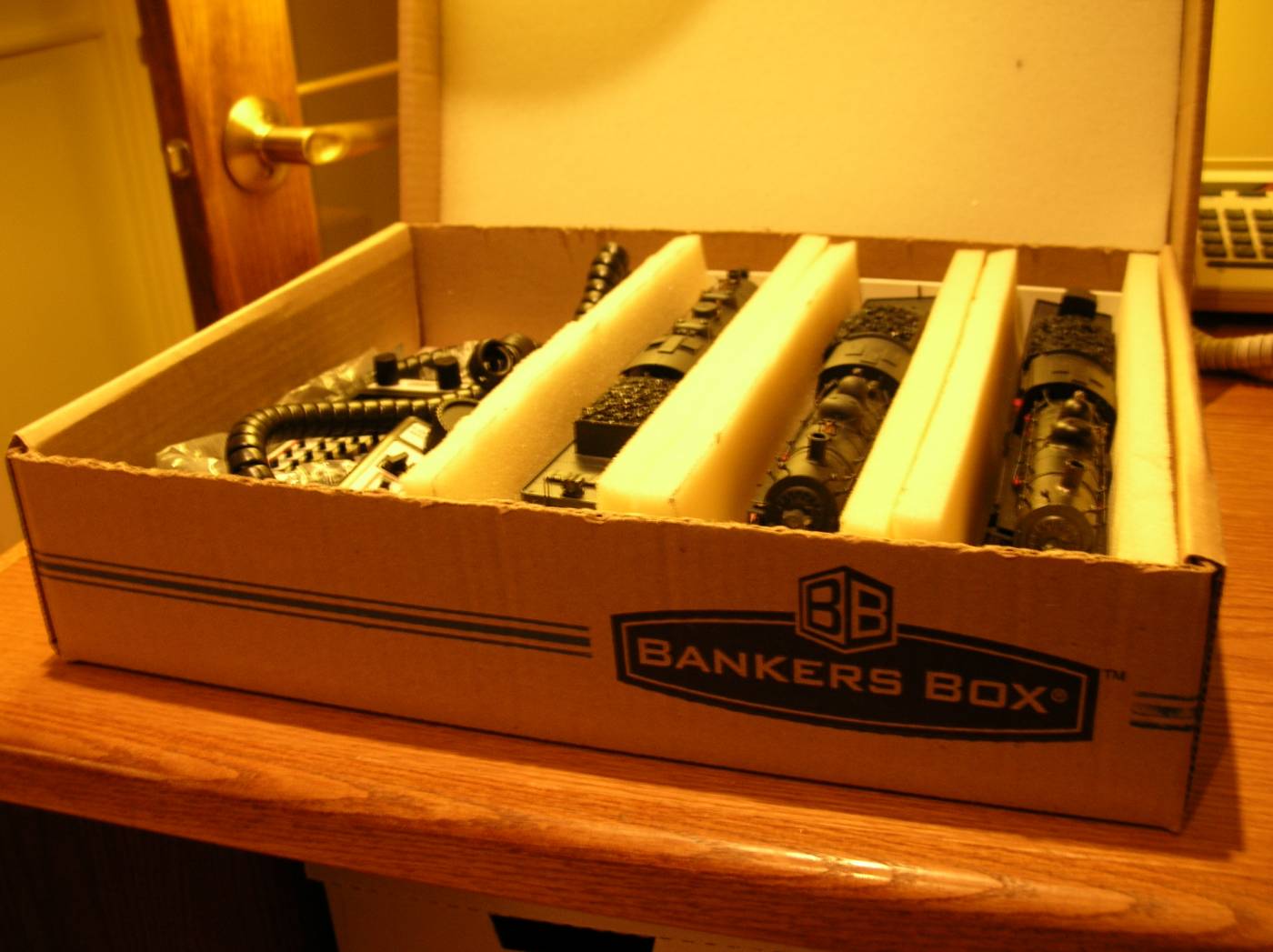 Loco_s_and_throttles_in_Bankers_Box