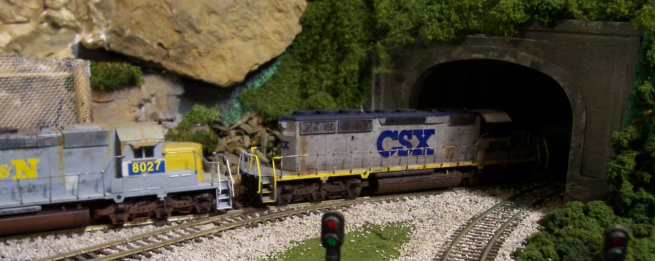 SD 40-2's @ Pine Cliff Tunnel