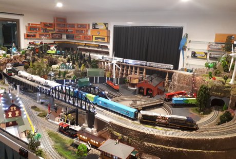 SCARM_Back_to_the_Future_5_Lionel_O-gauge_layout-1-460.jpg